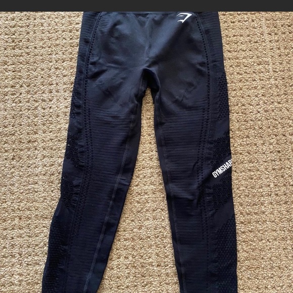 Gymshark black leggings - Picture 1 of 3